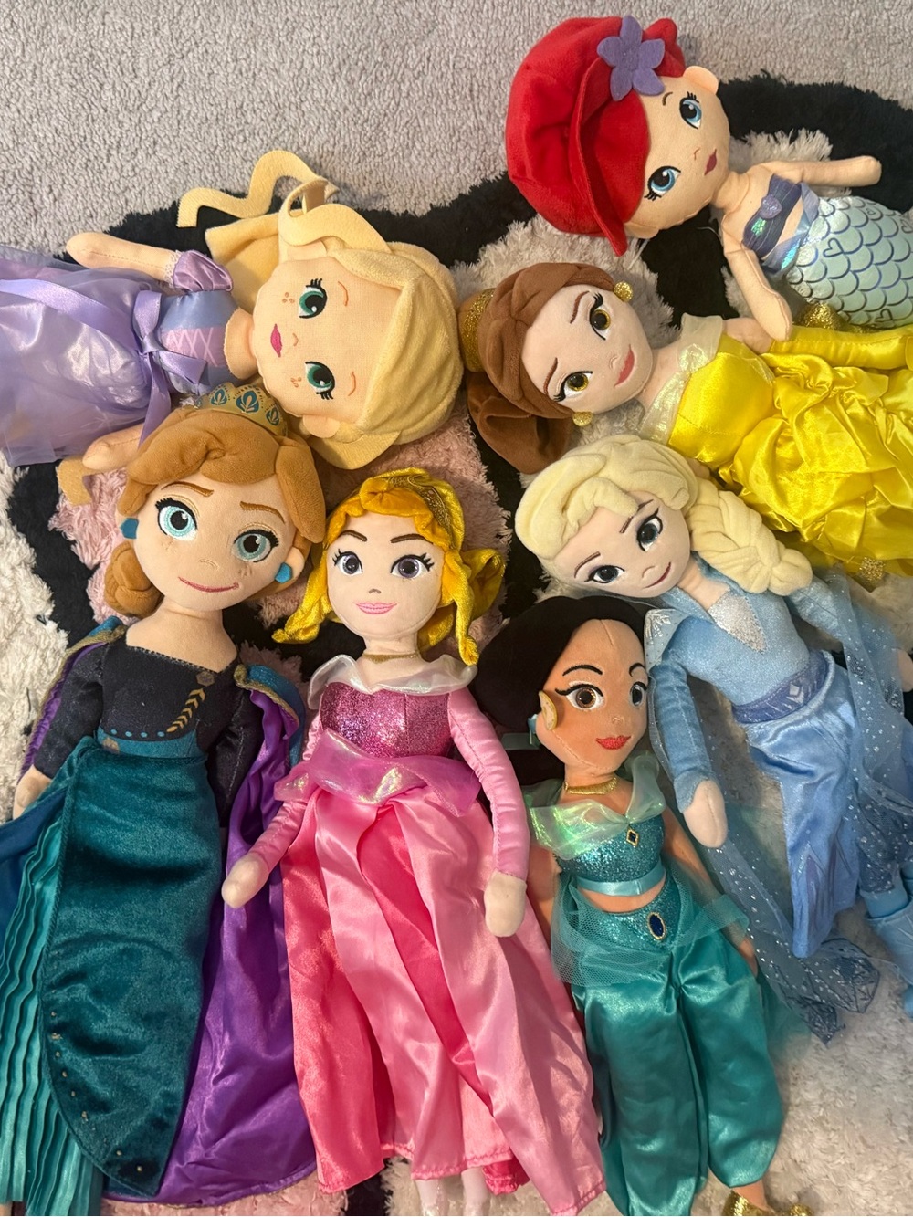 Disney Store Plush Princess & Frozen Dolls Bundle / Lot (7 Pieces)